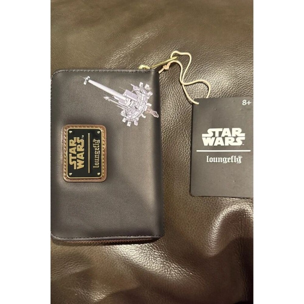 Star Wars Loungefly Zipper Wallet NWT